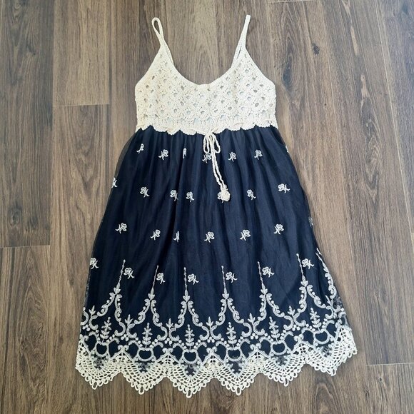 💙 Rebellion Y2K Babydoll Crochet Embroidered Dress Size M/L Cottage Vintage Rom - Picture 8 of 8
